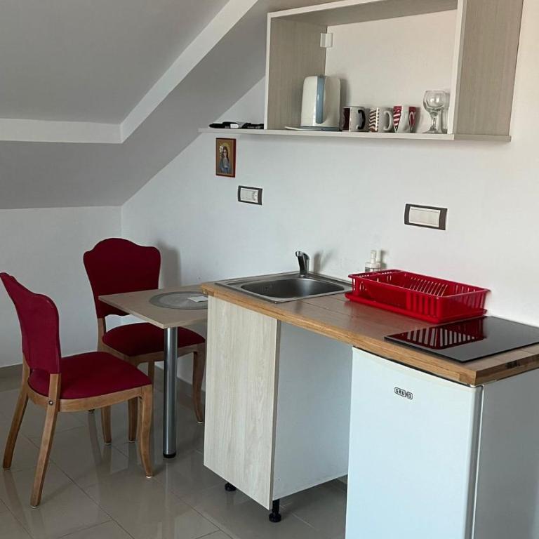Apartments Villa Danilovic - Studio with Sea View - 8