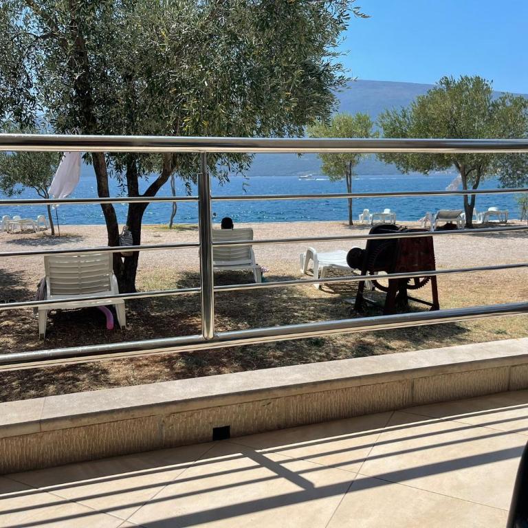 Apartments Villa Danilovic - Studio Apartment with Sea View - 1
