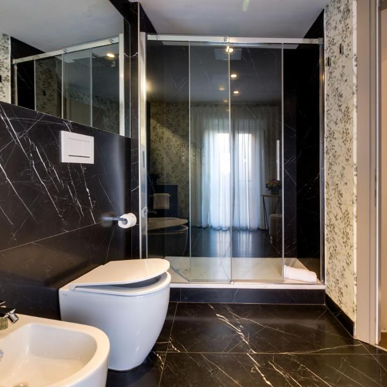V Collection Piazza Farnese Luxury Suites - Suite Deluxe con Letto Rotondo - 5