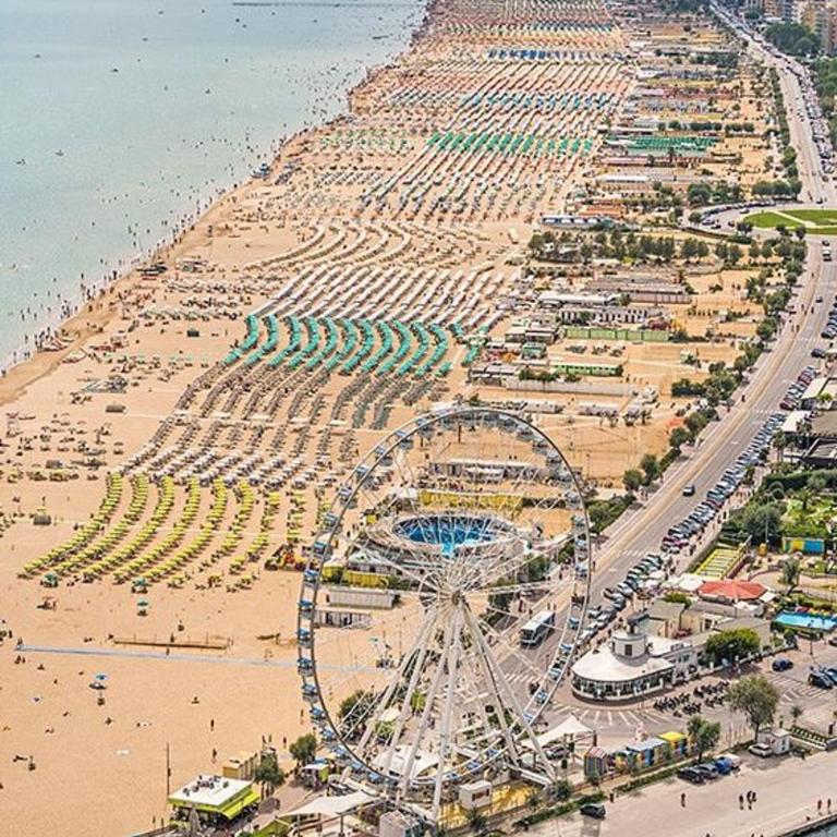 Liz Appartment Rimini - Three-Bedroom Vacation Home - 16