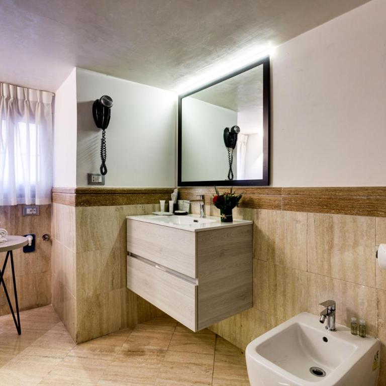 V Collection Piazza Farnese Luxury Suites - Suite Prestige su 2 Livelli - 8