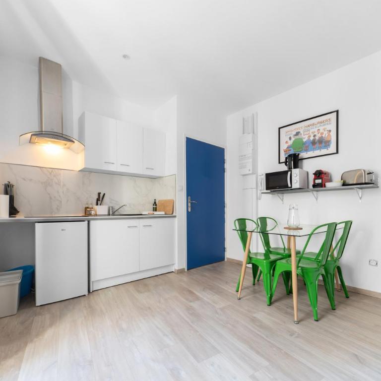 Les Stins - Appartements climatisés - centre ville - Appartement en Duplex - 17