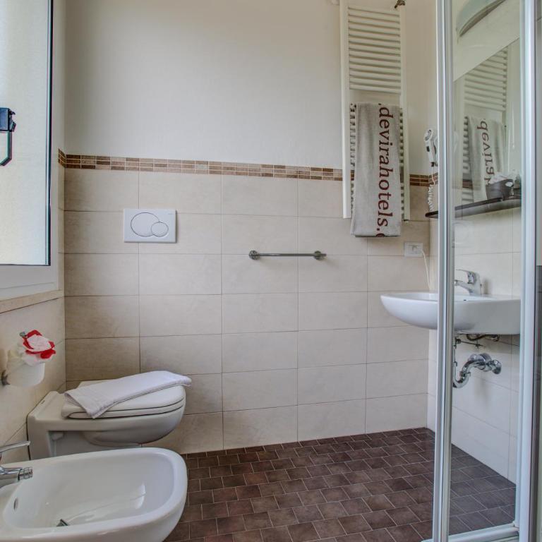 Hotel Tiziana - Camera Matrimoniale/Doppia con Letti Singoli - 1