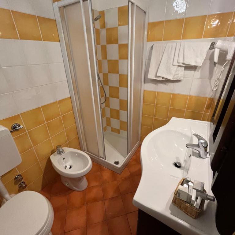 Hotel Splendid - Camera Familiare - 5