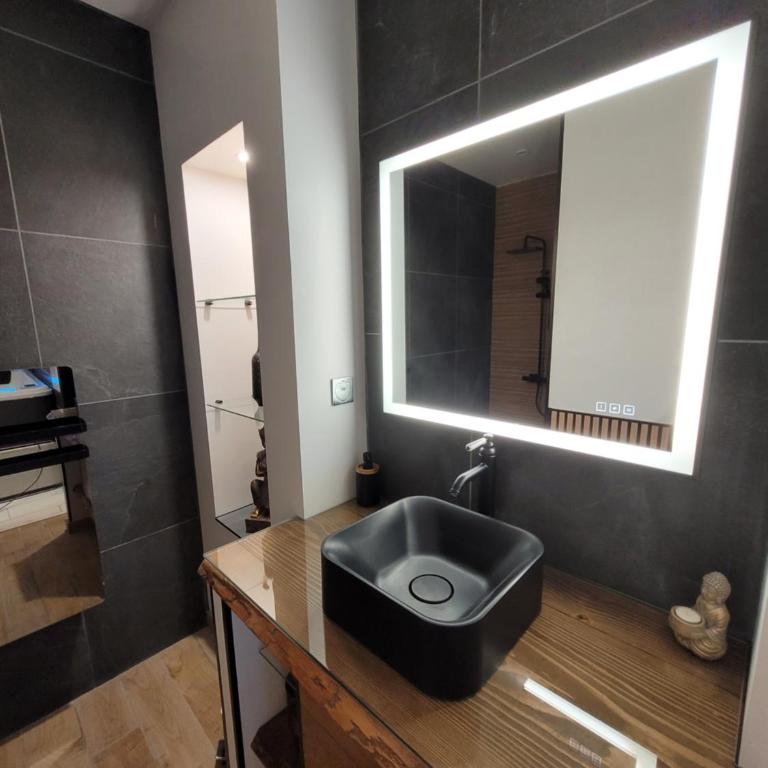 Secret Love Jacuzzi ou Midnight Spa - Deluxe Studio - 3