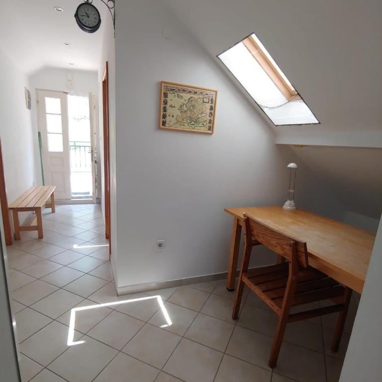 Apartment Kumbor - Two-Bedroom Apartment with Balcony and Sea View - 2