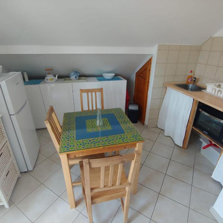 Apartment Kumbor - Two-Bedroom Apartment with Balcony and Sea View - 9
