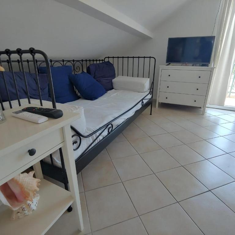 Apartment Kumbor - Two-Bedroom Apartment with Balcony and Sea View - 7