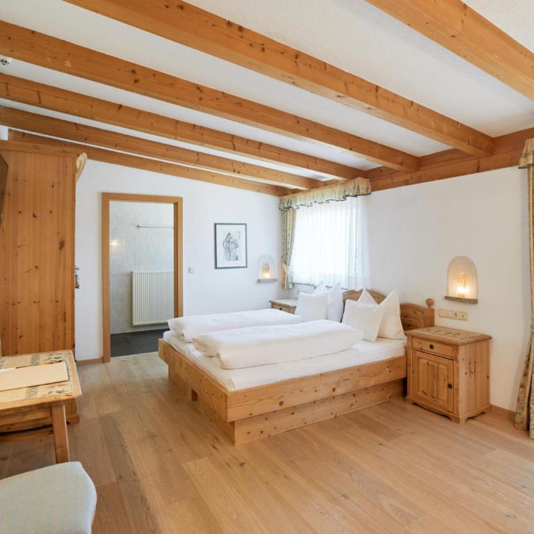 Mineralienhotel Natznerhof - Chambre Double - 1