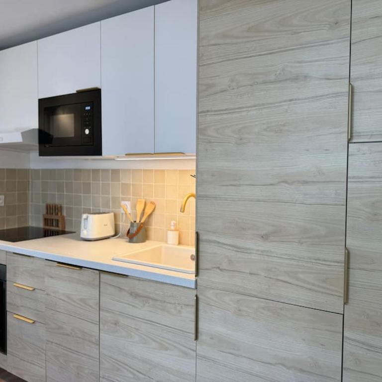 Les Bouteilles - 1 chambre hyper centre - 6p - Wifi - Apartment mit 1 Schlafzimmer - 17