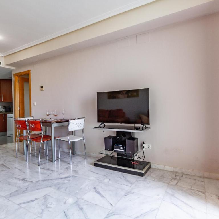 Apartment VilaPark with pool, free parking, terrace, beach - Apartment with Mountain View - 15