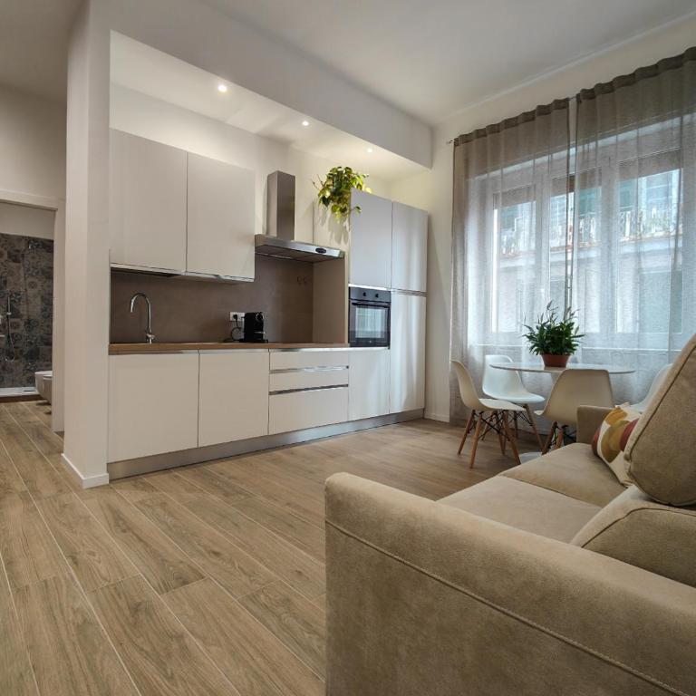 Alda nella piazzetta in centro - One-Bedroom Apartment - 1