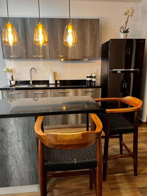 Ubicado en la marina/cerca de la playa/ 2 albercas - Two-Bedroom Apartment - 12