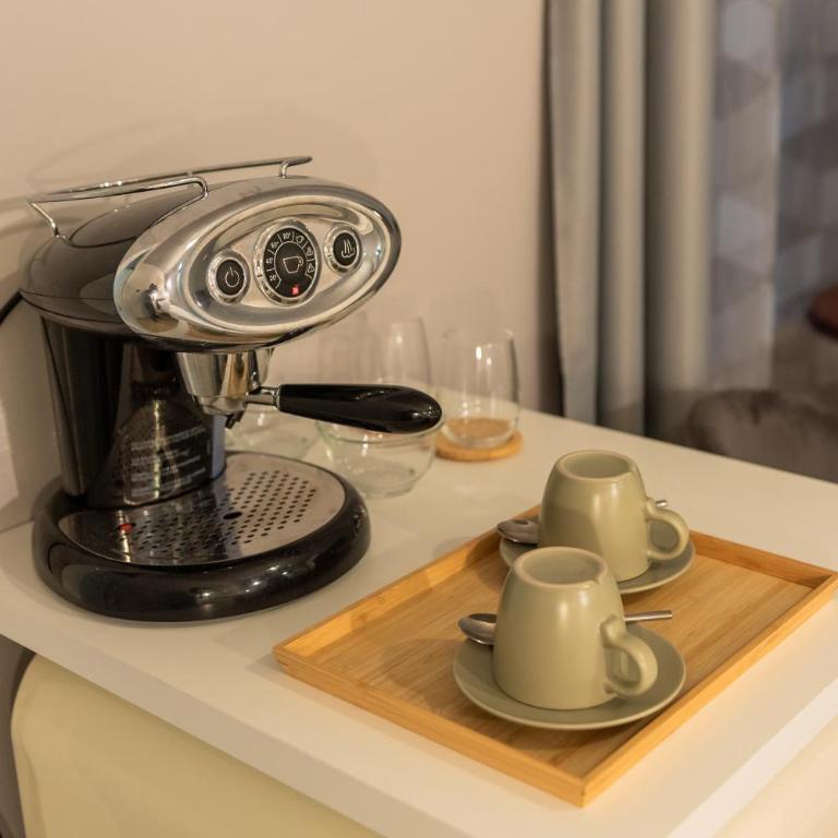 Sophia Boutique Suites - Deluxe Room - 19