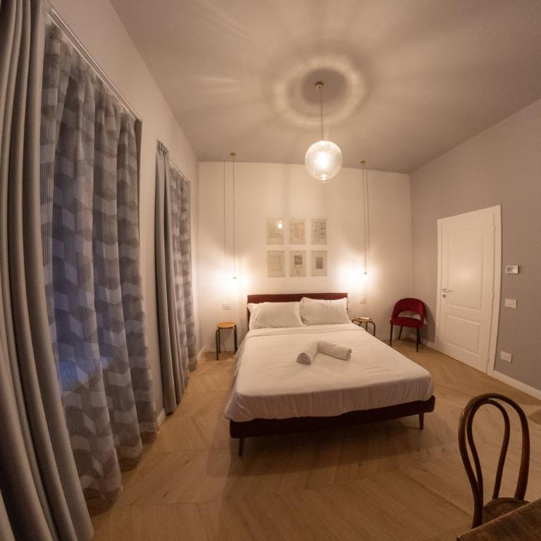 Sophia Boutique Suites - Deluxe Room - 12