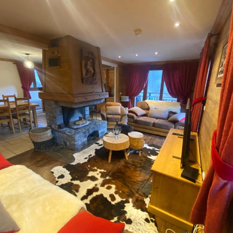 Chalet licorne 12 personnes à 3 min des pistes st martin de Belleville 3 vallées - Chalet - 46