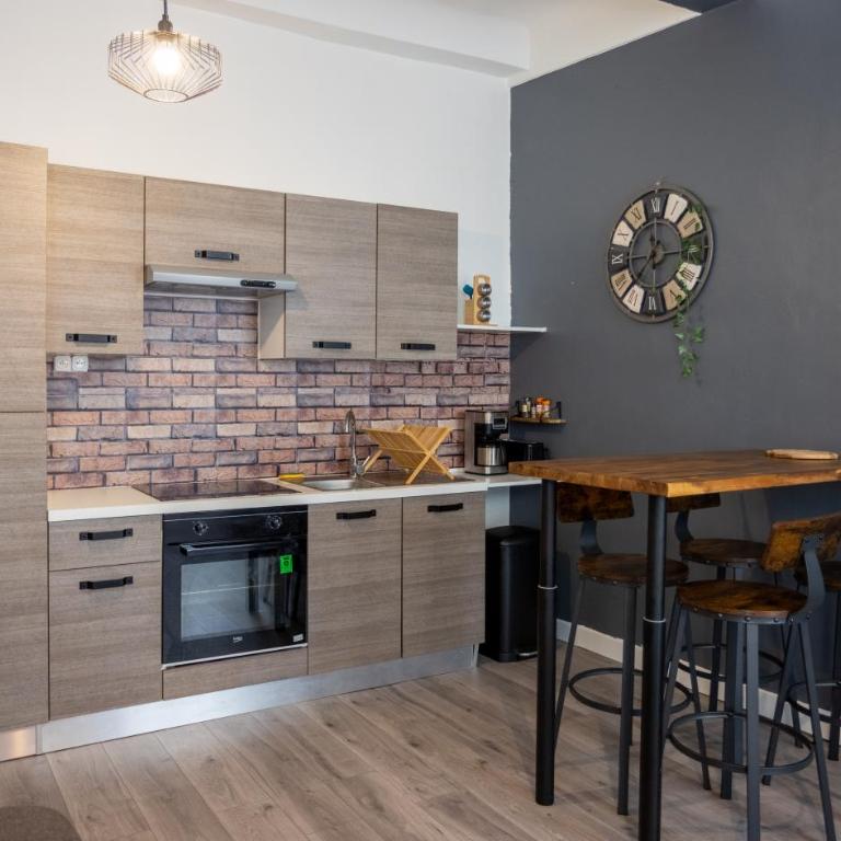 Appartement cosy au cœur de Toulon - One-Bedroom Apartment - 7
