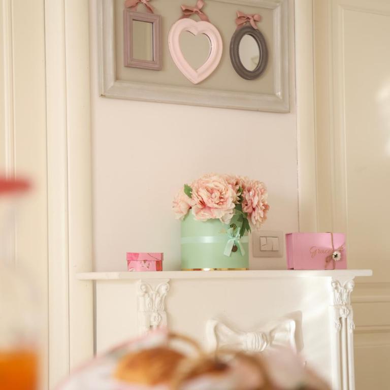 Grace's home in the city center - Two-Bedroom Apartment - 31