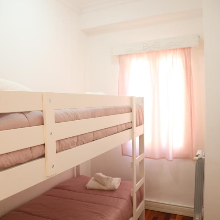 Grace's home in the city center - Two-Bedroom Apartment - 14