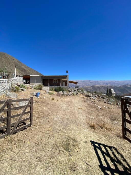 Casa en la montaña con gran vista al valle y lago - Casa - 26