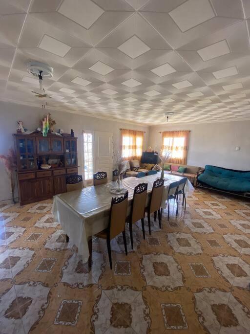 Casa en la montaña con gran vista al valle y lago - Casa - 10