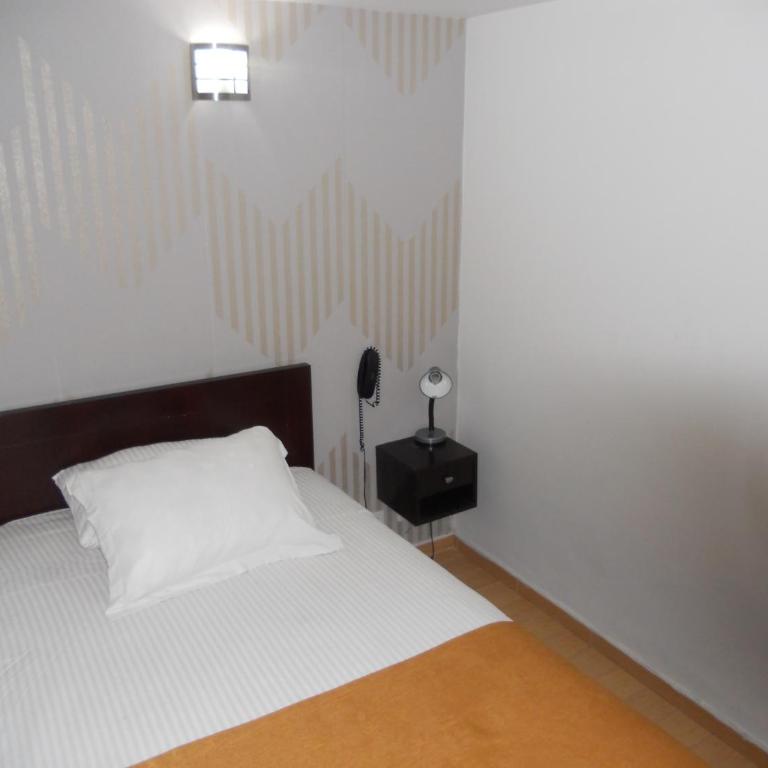 Hotel Expo Inn Embajada - Habitación Individual Pequeña - 3