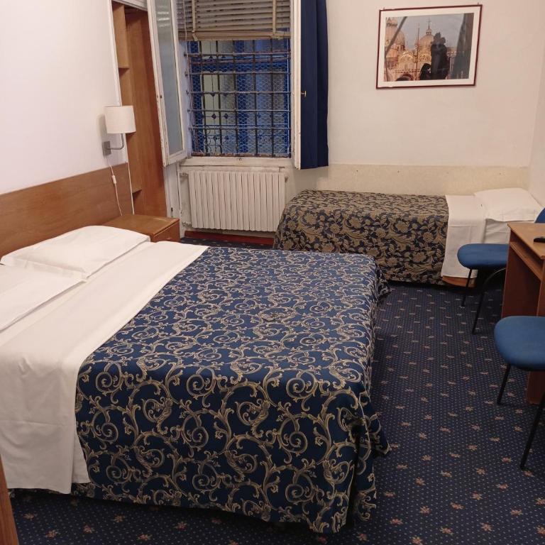 Hotel Caneva - Camera Tripla - 1