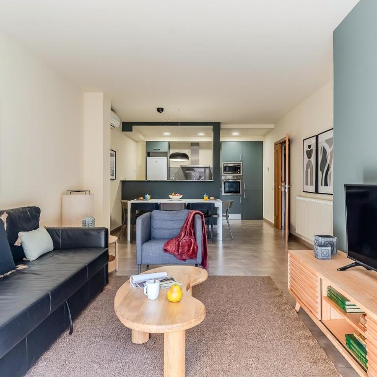 AB Sagrada Familia - Sant Pau - Three-Bedroom Apartment - 11