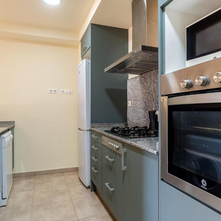 AB Sagrada Familia - Sant Pau - Three-Bedroom Apartment - 3