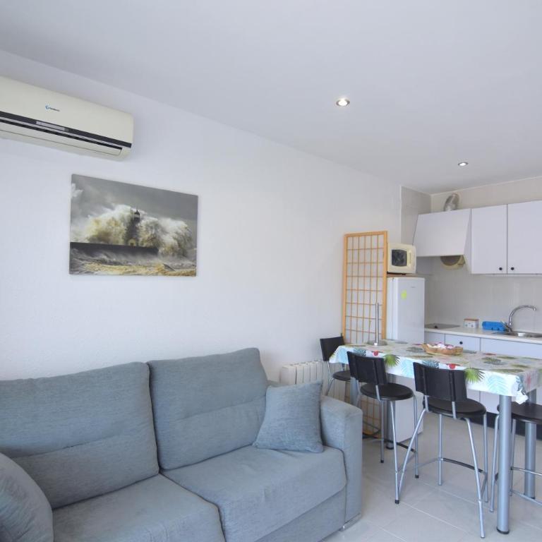RNET - 1-8 Puerto Madeira Canal View - One-Bedroom Apartment - 5