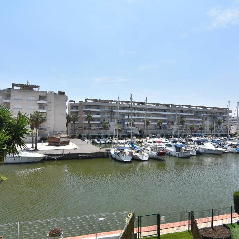 RNET - 1-8 Puerto Madeira Canal View - One-Bedroom Apartment - 15