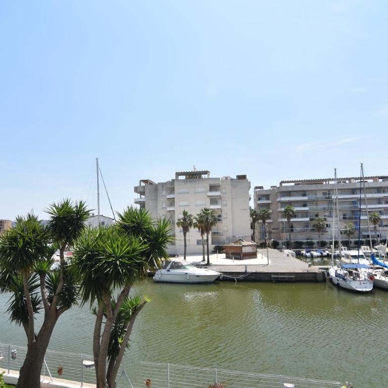 RNET - 1-8 Puerto Madeira Canal View - One-Bedroom Apartment - 16