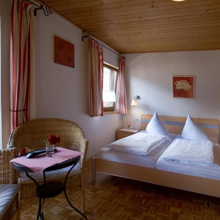 Pension Rosenegg - Doppelzimmer - 1