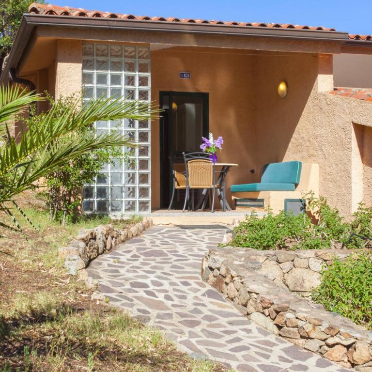 Camping Village Capo D'Orso - Bungalow - 1