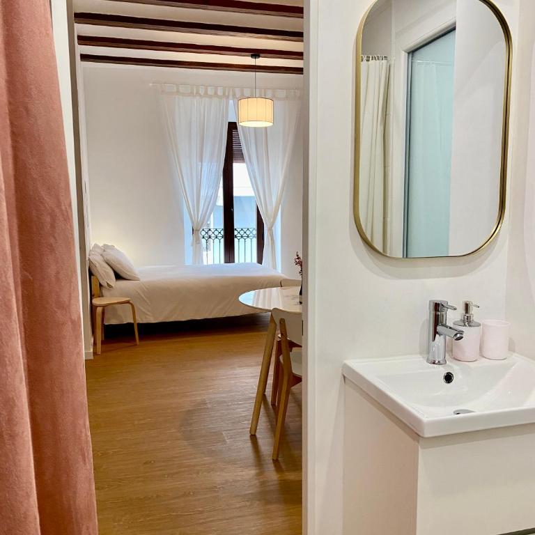 RIZADA RUZAFA - One-Bedroom Apartment - 6