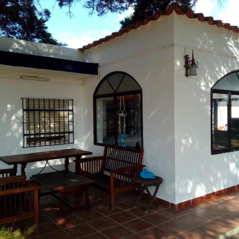 En Finca Las Dunas dos Chalets con jacuzzis en primera linea de playa , uno de 4 dormitorios y otro de 2 dormitorios, Llama al Seiscientos veintisiete Cuatrocientos diecisiete Trescientos noventa y ocho - Chalet - 74