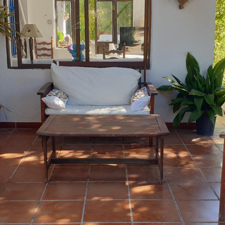 En Finca Las Dunas dos Chalets con jacuzzis en primera linea de playa , uno de 4 dormitorios y otro de 2 dormitorios, Llama al Seiscientos veintisiete Cuatrocientos diecisiete Trescientos noventa y ocho - Chalet - 81
