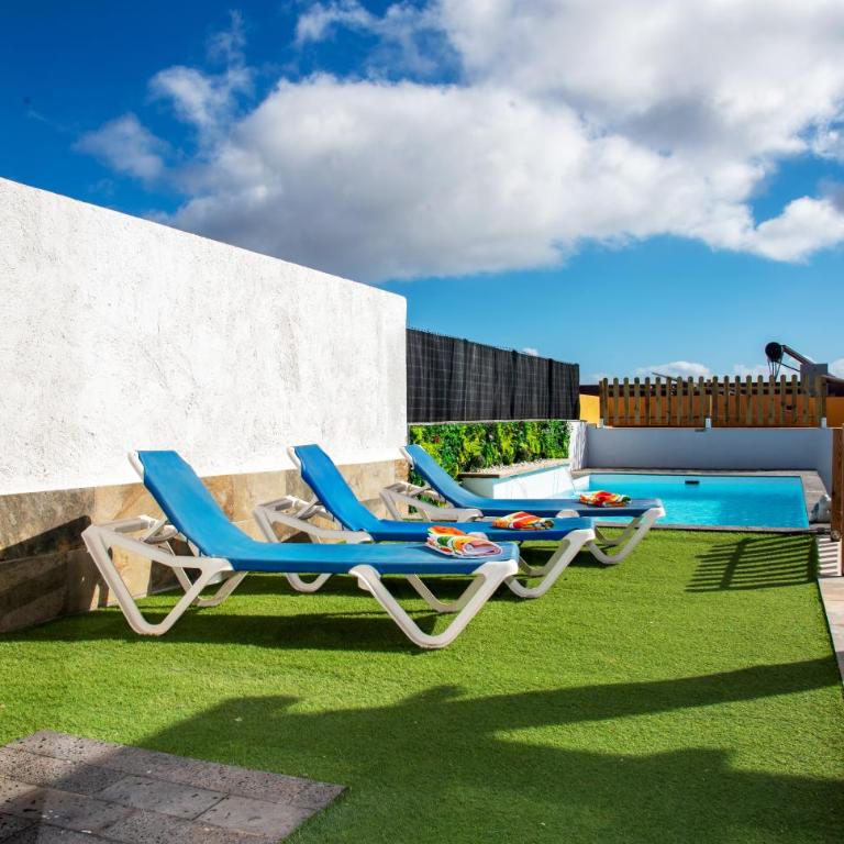 Family Dreams - Private heated pool with additional cost - Three-Bedroom Villa - 59