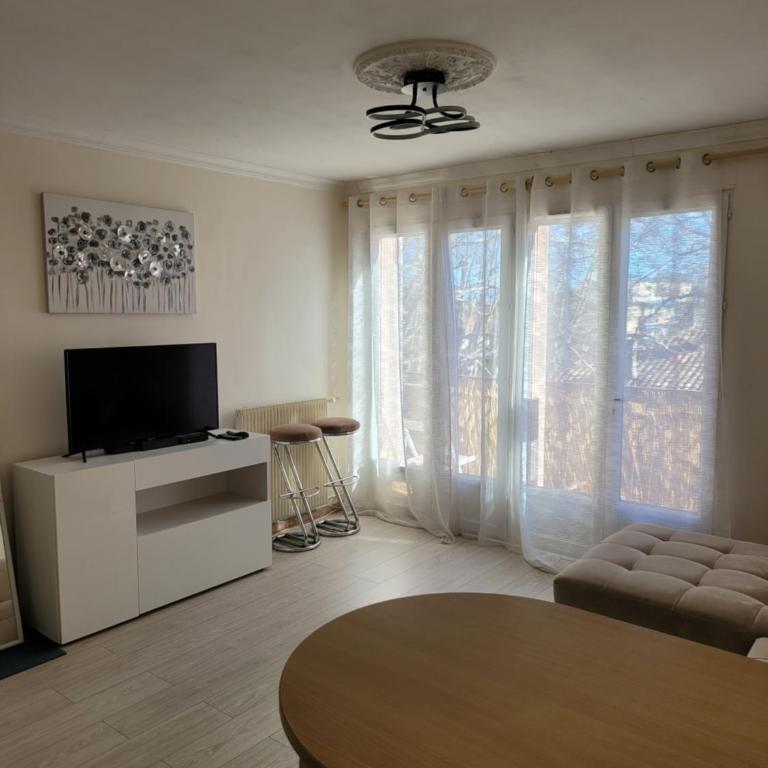 Elégant apparemment 60m2 climatisé - Two-Bedroom Apartment - 11