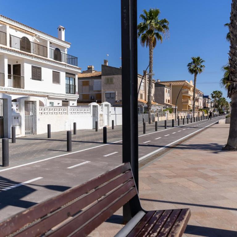 rentafive - Gran casa reformada - Terraza - Casa de 4 dormitorios - 39