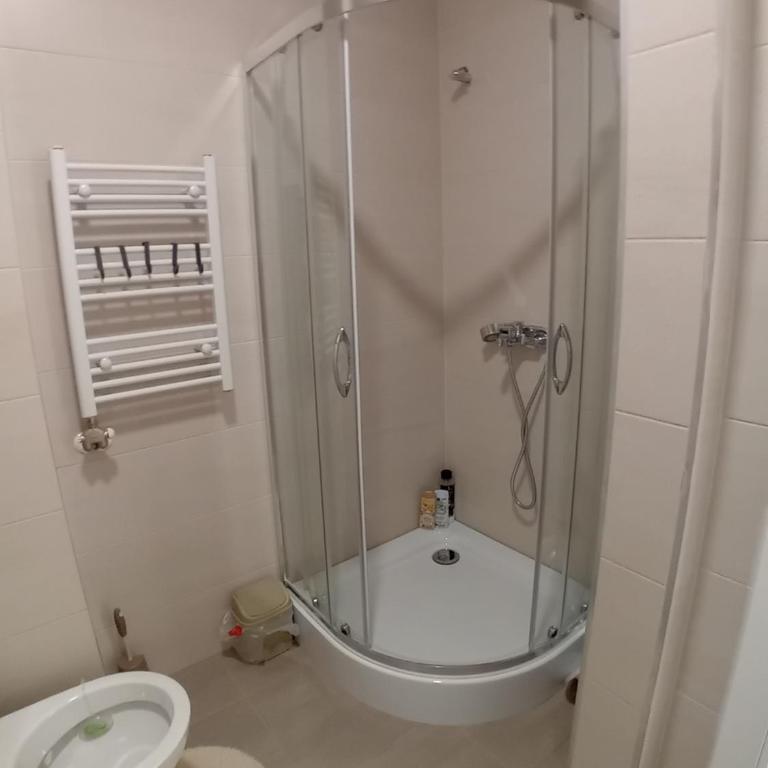 Stan na dan Apartman ADA Banjaluka - Apartman sa 2 Spavaće Sobe - 16