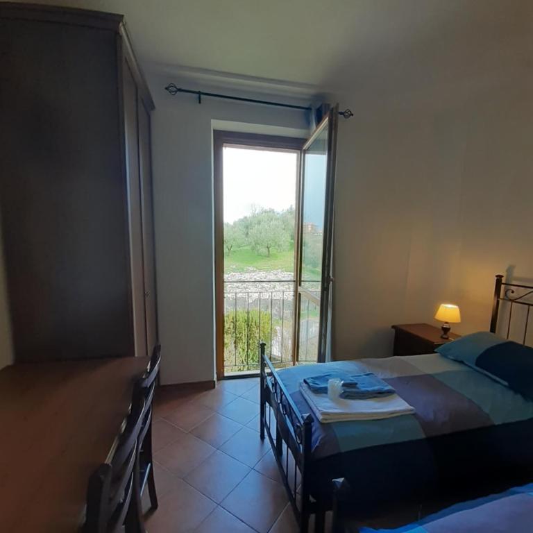 B&B La Verbena - Camera Matrimoniale/Doppia con Letti Singoli con Letto Supplementare - 6