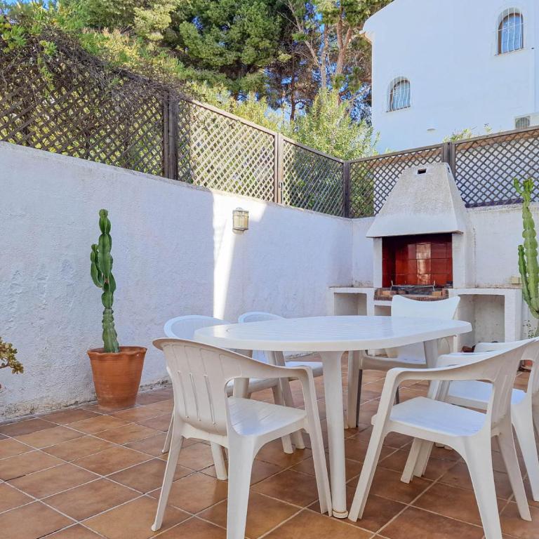 Casa Isabel Moraira by Mandalay Rentals - Three-Bedroom House - 6