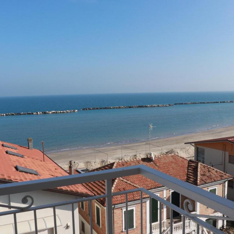 Hotel Barca D'Oro - Camera Matrimoniale con Balcone e Vista Mare - 9
