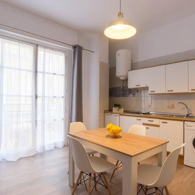 Cathedral Suites - Apartamento con balcón - 5