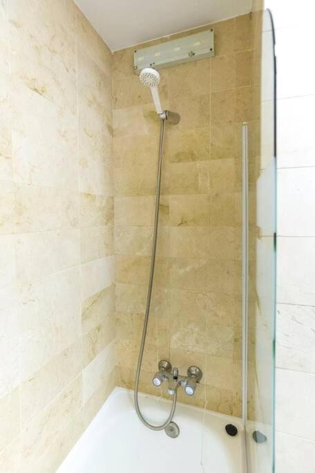 Cathedral Suites - Apartamento con balcón - 46