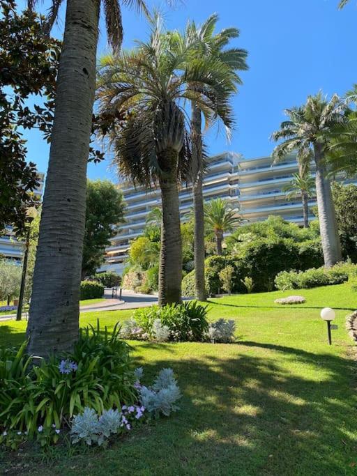 SUPER CANNES FRONT DE MER LUXUEUX VUE UNIQUE - Appartement 2 Chambres - 21