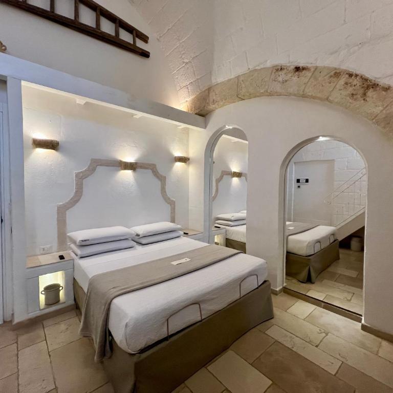 Vittorio Emanuele Charming Suites - Camera Matrimoniale - 5