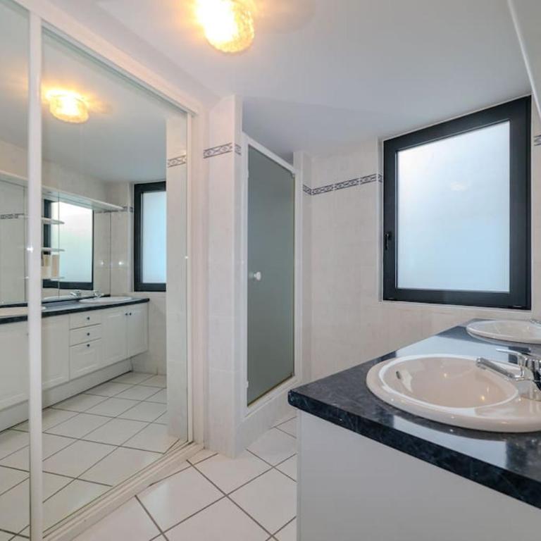 VILLE ET VOLCANS - Maison 9 couchages avec garage et extérieur - Maison 3 Chambres - 17