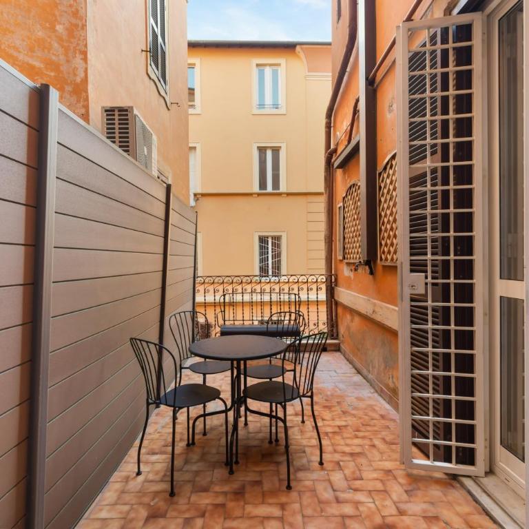 Vatican Lovely 2BR Apartment with Terrace - Superior Apartment - 7